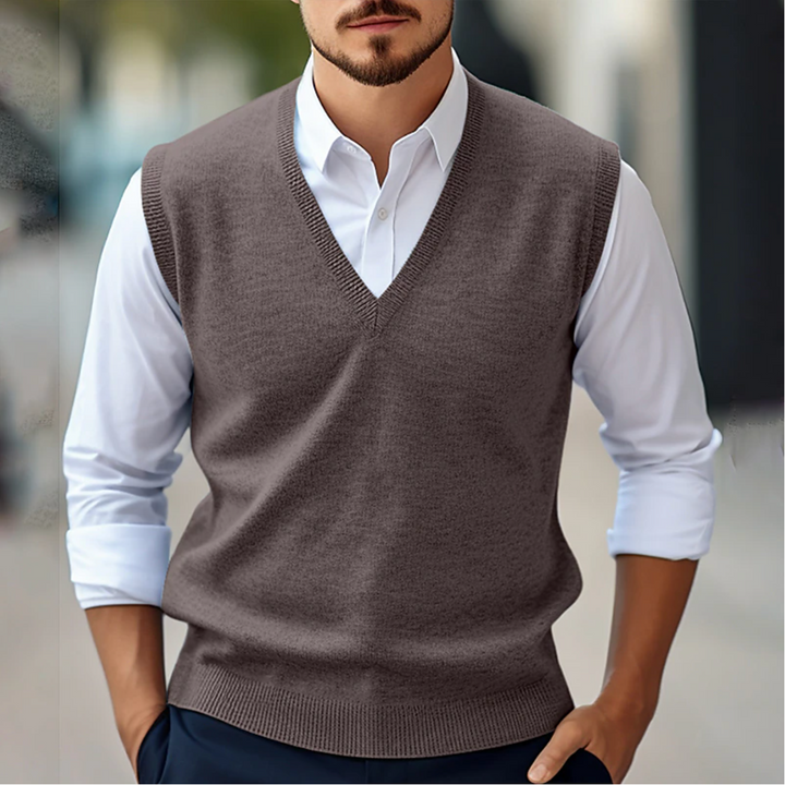 Steve | Smart Layering Sleeveless V-Neck Sweater
