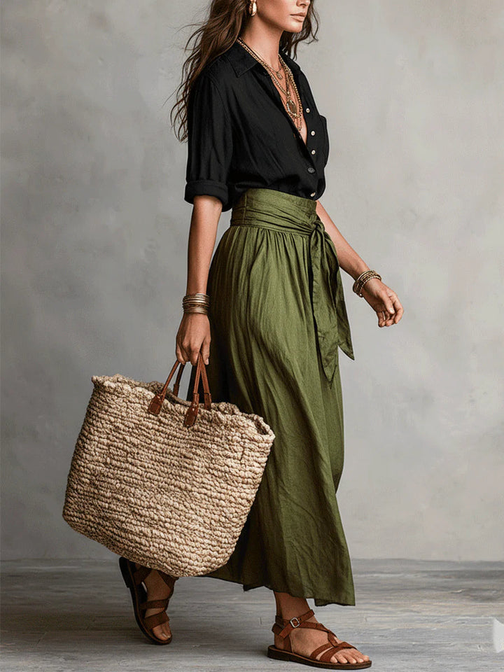 Alicia | Two-Piece Set Black T-Shirt High-Waisted Midi Skirt Elegant