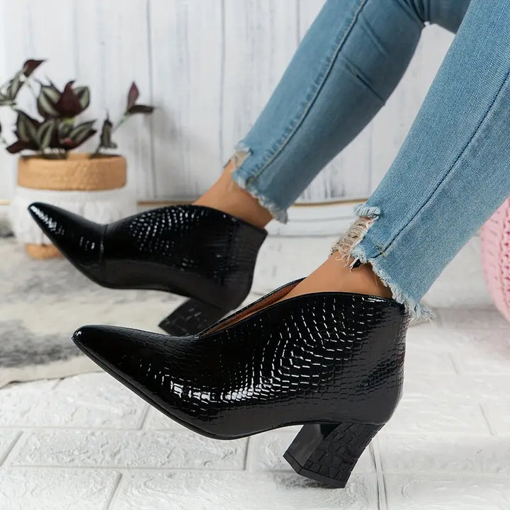 Iris™ | Women's Pointed-Heeled Boot