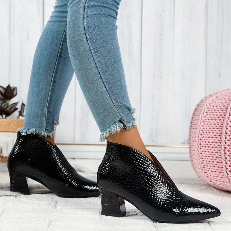 Iris™ | Women's Pointed-Heeled Boot